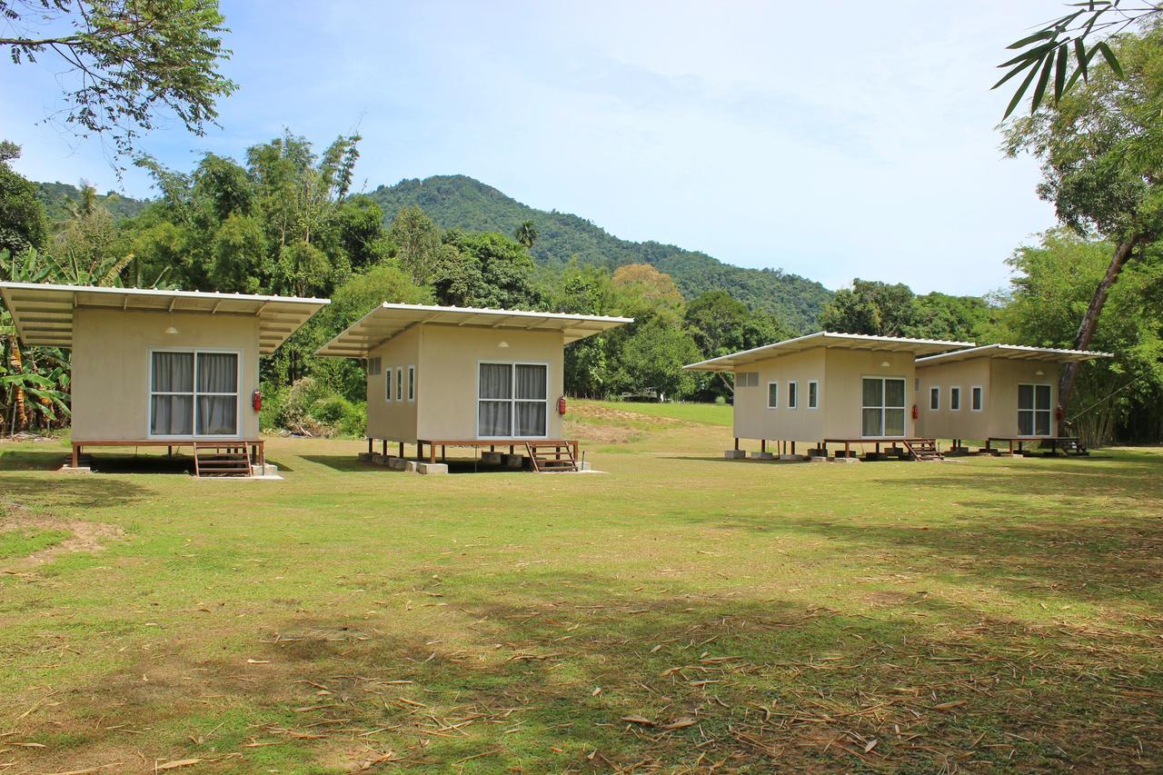 Kiulu Riverside Chalet Tamparuli Exterior photo